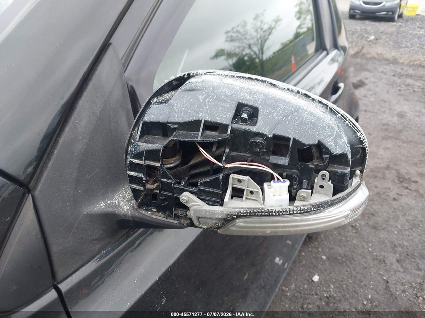 2012 Scion Iq VIN JTNJJXB01CJ015947 IAAI salvage auction — NORMAL WEAR, Clear (New York), sold $525 on 2026-07-21 (photo 6)