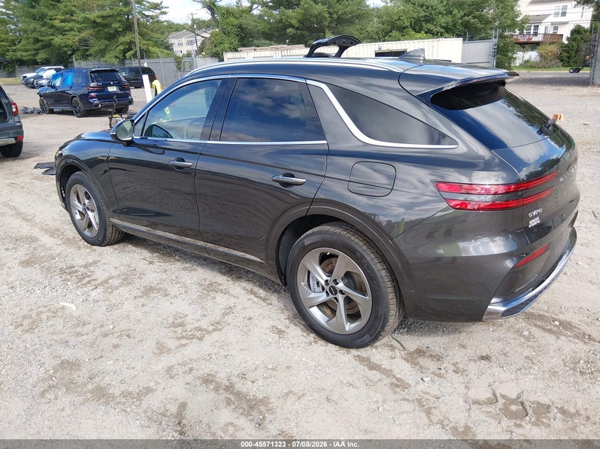 2026 Genesis Gv70 VIN KMUMADTB1TU236282 IAAI salvage auction — RIGHT SIDE, Salvage Title, sold $19,850 on 2026-09-12 (photo 3)