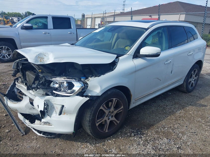 2015 Volvo Xc60 VIN YV4902RK0F2678300 IAAI salvage auction — FRONT END, Salvage Title, sold $400 on 2026-08-04 (photo 2)