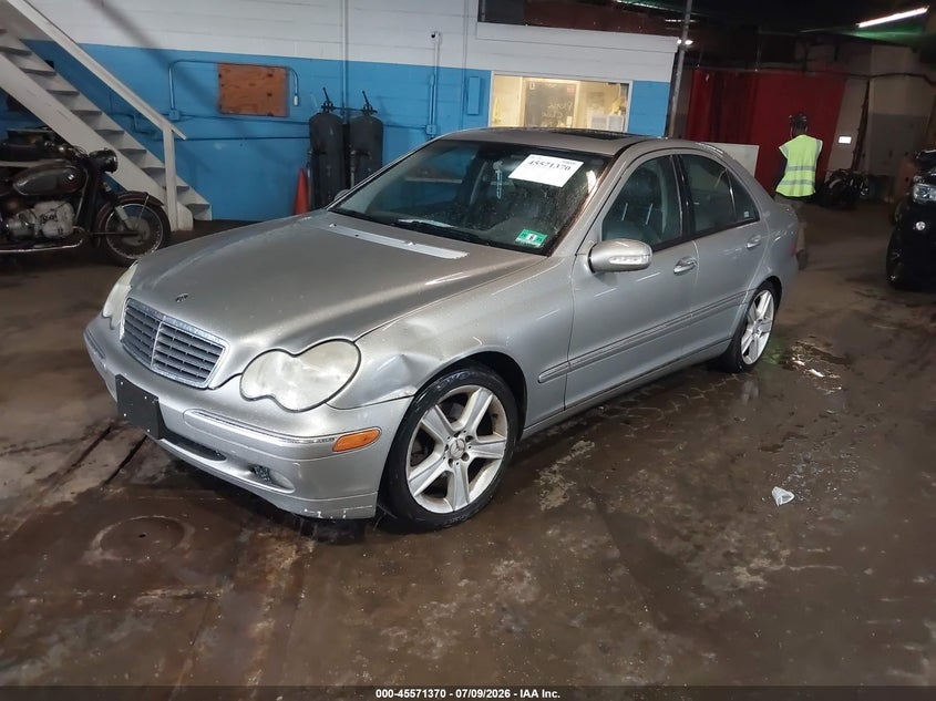 2004 Mercedes-benz C class VIN WDBRF81J34F539306 IAAI salvage auction — LEFT FRONT, Clear (New Jersey), sold $425 on 2026-07-27 (photo 2)
