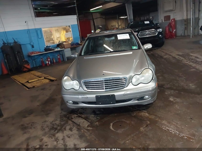 2004 Mercedes-benz C class VIN WDBRF81J34F539306 IAAI salvage auction — LEFT FRONT, Clear (New Jersey), sold $425 on 2026-07-27 (photo 6)