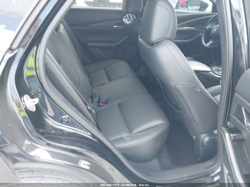2024 Mazda Cx-30 VIN 3MVDMBBM1RM697401 IAAI salvage auction — NORMAL WEAR, Enterprise Vehicles Clear Only (Missouri), sold $12,600 on 2026-07-15 (photo 8)