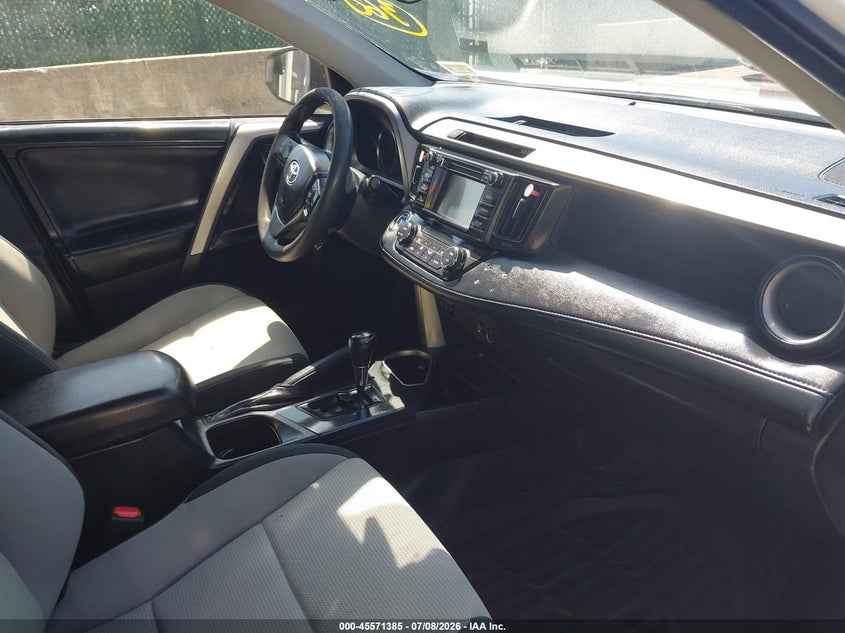 2018 Toyota Rav 4 VIN JTMRJREV0JD256954 IAAI salvage auction — NORMAL WEAR, Salvage Title, sold $2,350 on 2026-07-28 (photo 5)