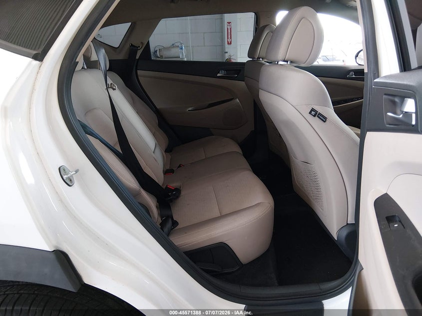 2016 Hyundai Tucson VIN KM8J33A25GU025892 IAAI salvage auction — NORMAL WEAR, Clear (Florida), sold $1,800 on 2026-07-29 (photo 8)