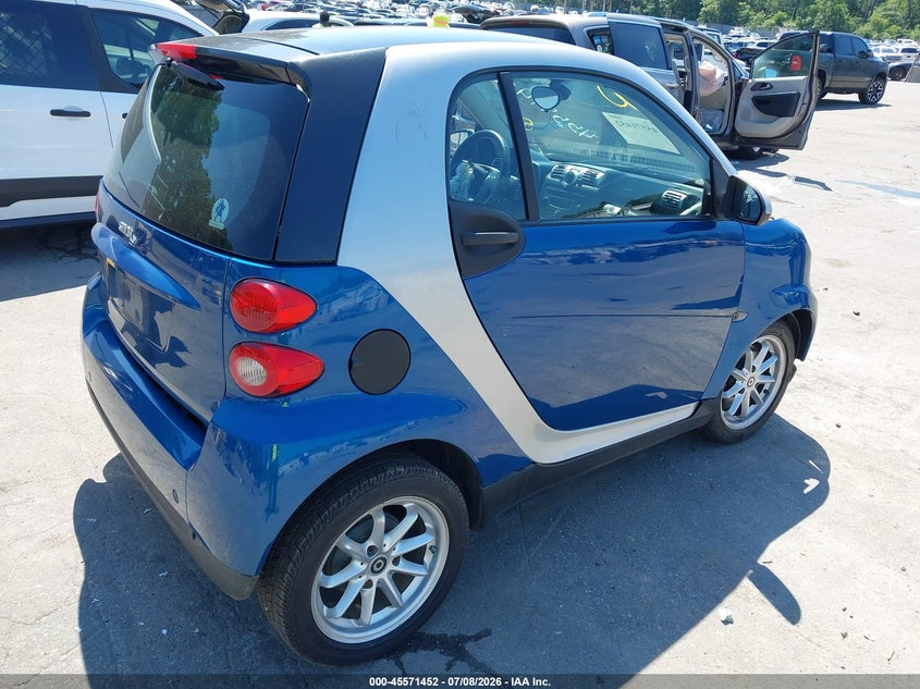 2008 Smart Fortwo VIN WMEEJ31X38K205426 IAAI salvage auction — FRONT END, Mv-907A (New York), sold $500 on 2026-07-28 (photo 4)
