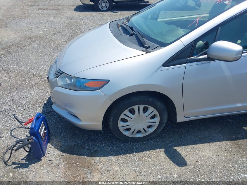 2010 Honda Insight VIN JHMZE2H51AS030987 IAAI salvage auction — NORMAL WEAR, Clear (Delaware), sold $200 on 2026-07-30 (photo 6)