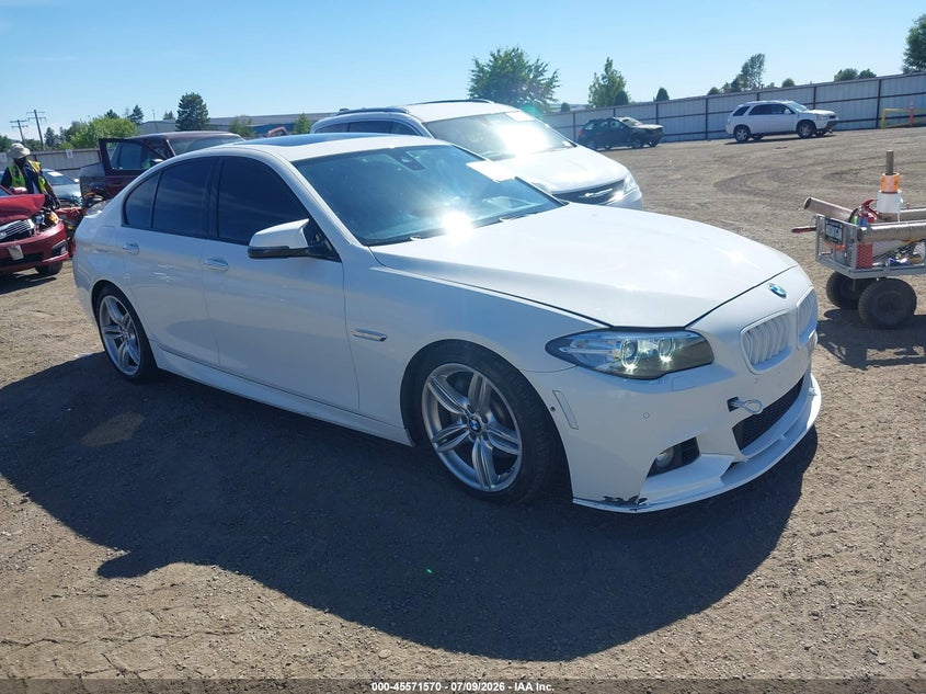 2015 BMW 5er VIN WBA5B3C51FD546572 IAAI salvage auction — FRONT END, Bill Of Sale (Washington), sold $5,825 on 2026-08-11 (photo 1)