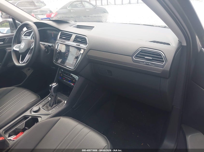 2024 Volkswagen Tiguan VIN 3VV2B7AX0RM194936 IAAI salvage auction — NORMAL WEAR, Salvage Title, sold $11,100 on 2026-08-10 (photo 5)