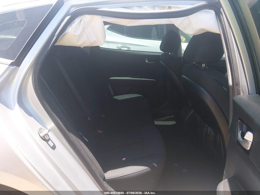 2018 Kia Optima VIN 5XXGT4L39JG233653 IAAI salvage auction — FRONT END, Salvage (Arizona), sold $125 on 2026-07-28 (photo 8)