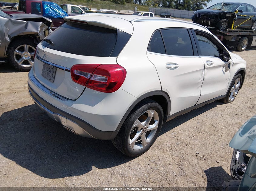 2018 Mercedes-benz Gla-klasse VIN WDCTG4EB4JJ398071 IAAI salvage auction — SIDE, Salvage (Nebraska), sold $2,650 on 2026-08-20 (photo 4)