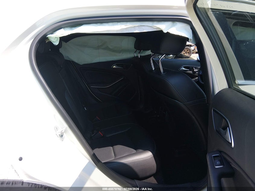 2018 Mercedes-benz Gla-klasse VIN WDCTG4EB4JJ398071 IAAI salvage auction — SIDE, Salvage (Nebraska), sold $2,650 on 2026-08-20 (photo 8)