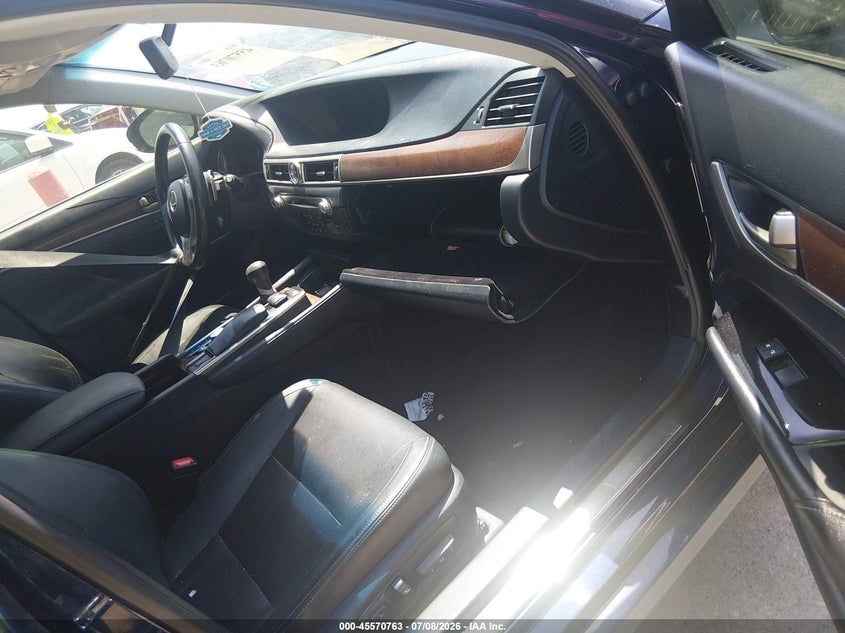 2013 Lexus Gs VIN JTHBE1BL8D5000617 IAAI salvage auction — NORMAL WEAR, Original (Texas), sold $1,500 on 2026-07-27 (photo 5)