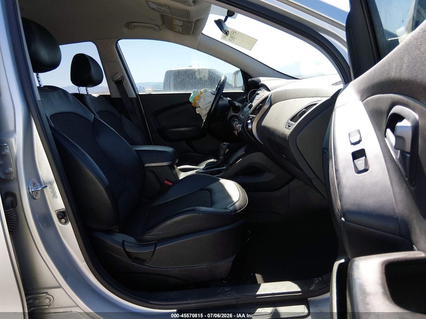2014 Hyundai Tucson VIN KM8JU3AG3EU803807 IAAI salvage auction — NORMAL WEAR, Salvage Title, sold $700 on 2026-07-24 (photo 5)