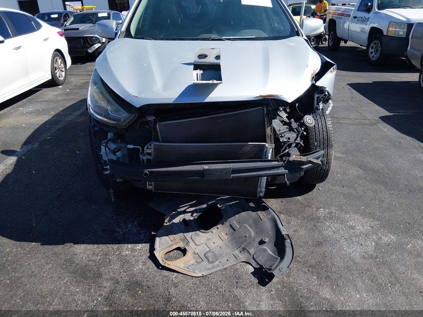 2014 Hyundai Tucson VIN KM8JU3AG3EU803807 IAAI salvage auction — NORMAL WEAR, Salvage Title, sold $700 on 2026-07-24 (photo 6)
