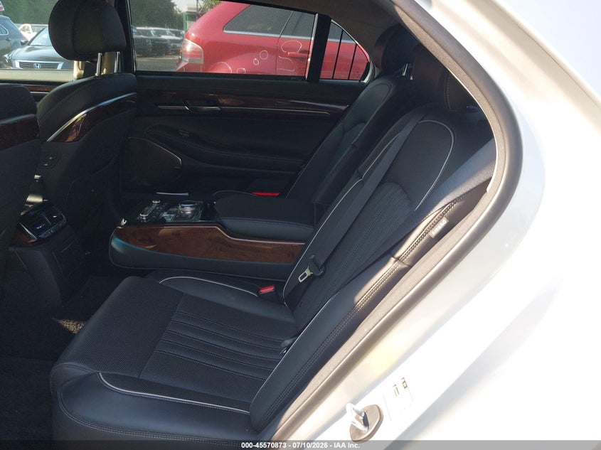 2017 Genesis G90 VIN KMHG34JA6HU034013 IAAI salvage auction — NORMAL WEAR, Clear (New York), sold $9,750 on 2026-07-28 (photo 8)