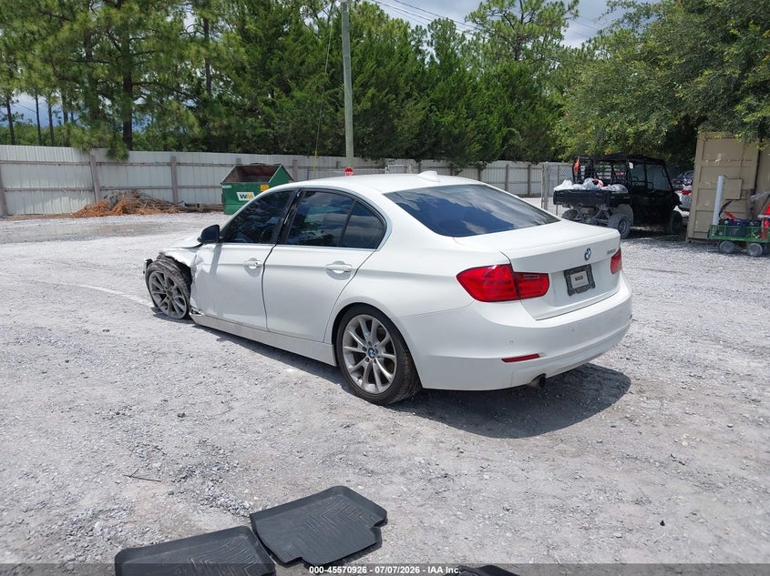 2015 BMW 3er VIN WBA3B1C57FK136768 IAAI salvage auction — LEFT FRONT, Rebuildable (Florida), sold $850 on 2026-08-13 (photo 3)