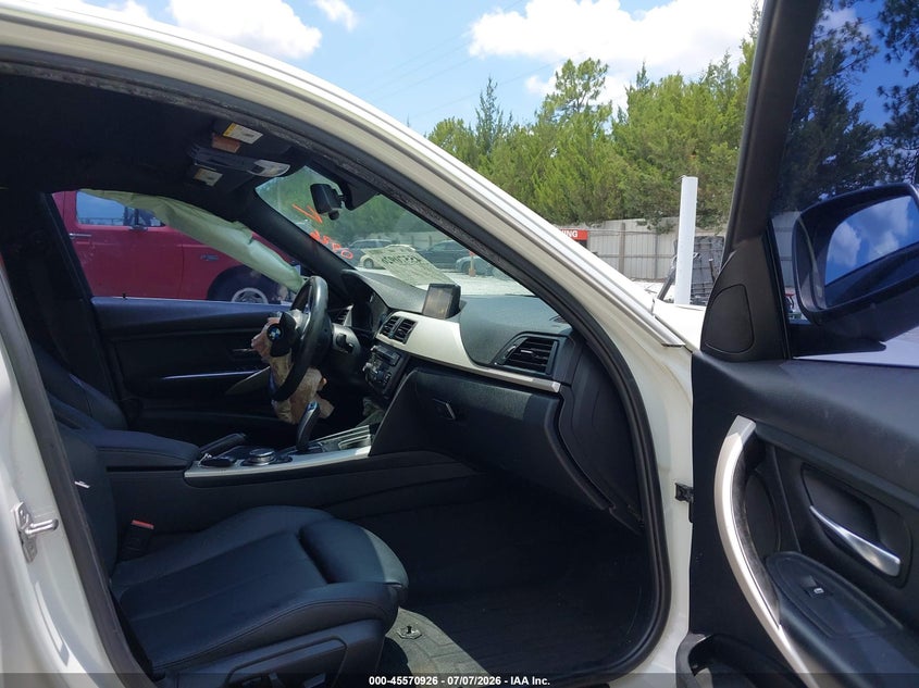 2015 BMW 3er VIN WBA3B1C57FK136768 IAAI salvage auction — LEFT FRONT, Rebuildable (Florida), sold $850 on 2026-08-13 (photo 5)