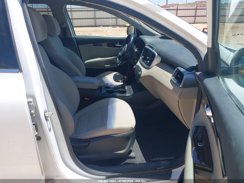 2017 Kia Sorento VIN 5XYPG4A34HG251684 IAAI salvage auction — NORMAL WEAR, Original (Texas), sold $1,425 on 2026-07-16 (photo 5)