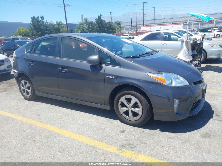 2015 Toyota Prius VIN JTDKN3DUXF0398965 IAAI salvage auction — REAR END, Salvage Title, sold $1,025 on 2026-07-28 (photo 1)