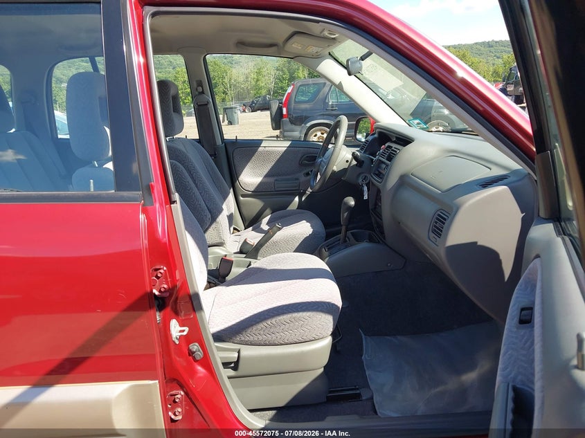 2001 Suzuki Grand vitara VIN JS3TD62V214162785 IAAI salvage auction — NORMAL WEAR, Clear (New Jersey), sold $700 on 2026-07-16 (photo 5)