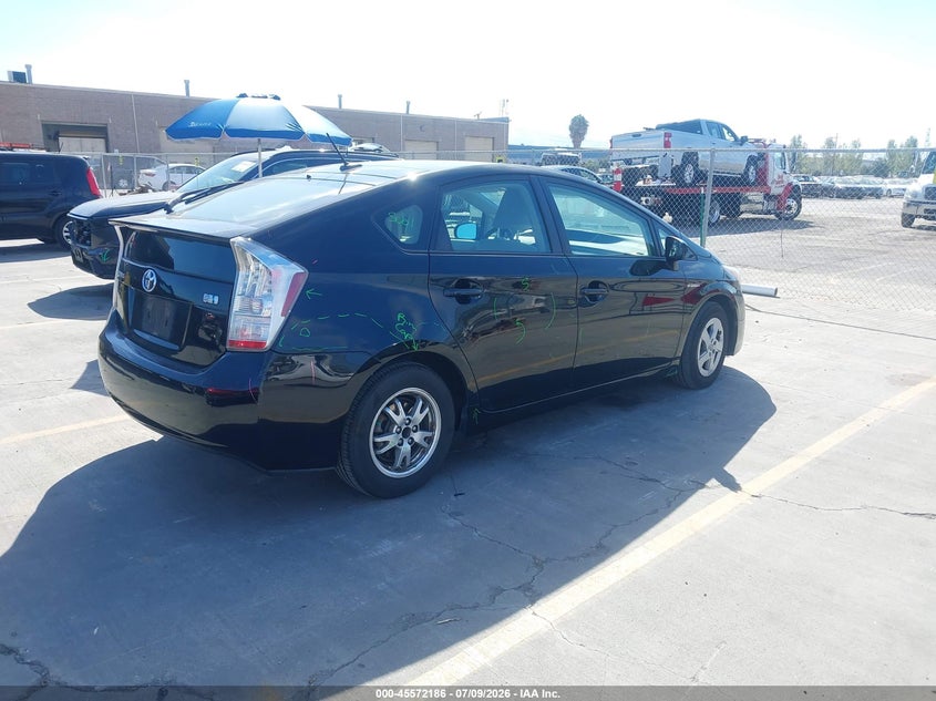 2010 Toyota Prius VIN JTDKN3DU0A0220927 IAAI salvage auction — SIDE, Salvage (California), sold $1,650 on 2026-07-19 (photo 4)