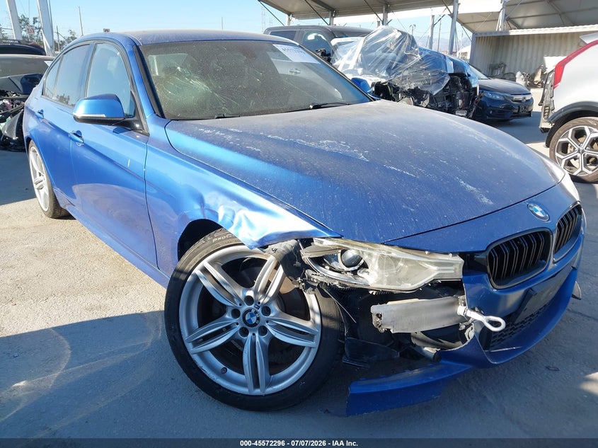 2013 BMW 3er VIN WBA3A5C56DF353910 IAAI salvage auction — RIGHT FRONT, Salvage Title, sold $1,100 on 2026-08-12 (photo 6)
