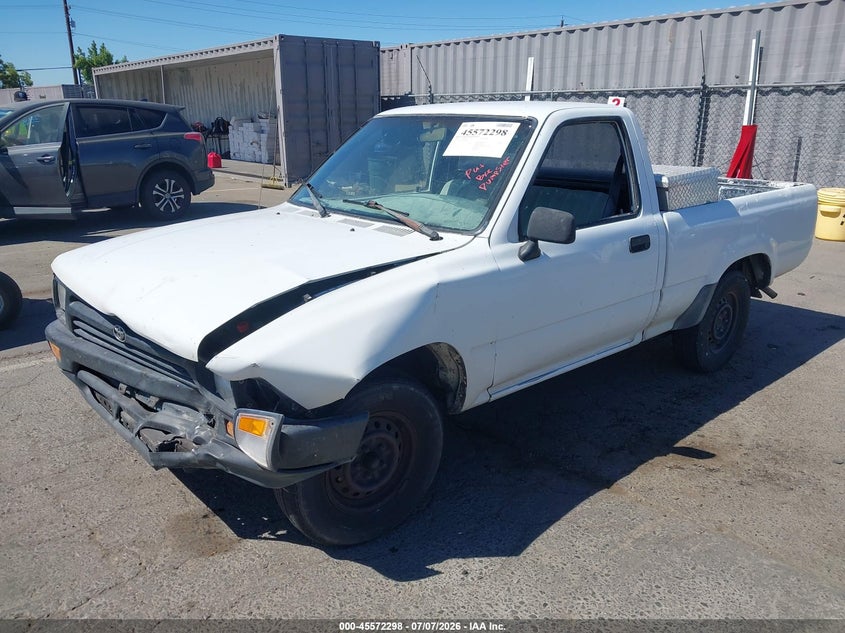 1992 Toyota Pickup VIN JT4RN81A7N0090432 IAAI salvage auction — LEFT FRONT, Salvage (California), sold $850 on 2026-07-29 (photo 2)