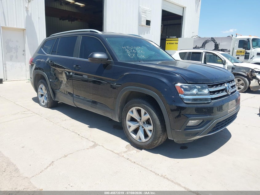 2018 Volkswagen Atlas VIN 1V2CR2CA3JC565103 IAAI salvage auction — SIDE, Wait Title, sold $3,500 on 2026-10-03 (photo 1)