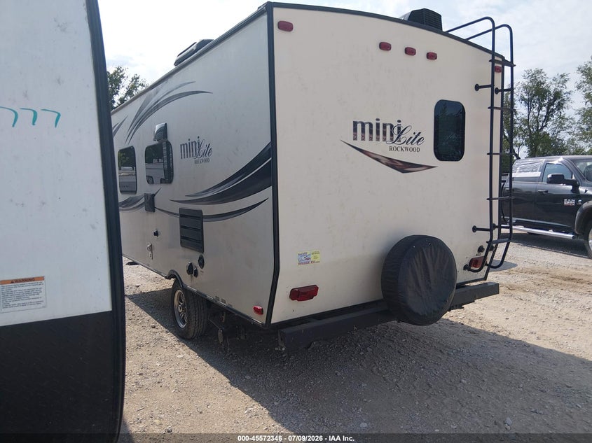 2015 Forest river Rockwood VIN 4X4TRLU16FD404990 IAAI salvage auction — NORMAL WEAR, Clear (Missouri), sold $500 on 2026-07-27 (photo 3)