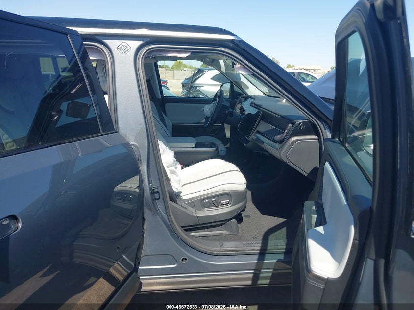 2024 Rivian R1s VIN 7PDSGBBA3RN036201 IAAI salvage auction — FRONT END, Salvage Title, sold $5,200 on 2026-09-08 (photo 5)