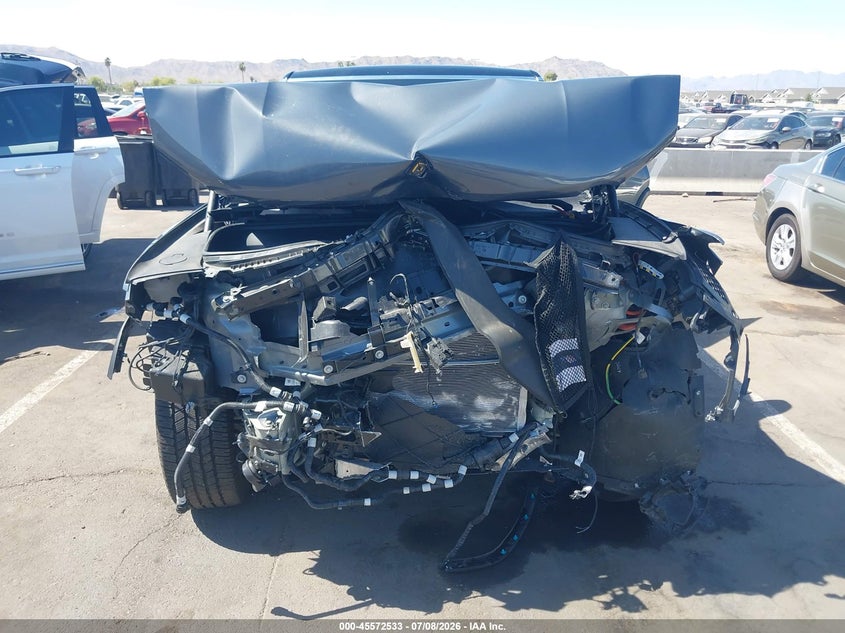 2024 Rivian R1s VIN 7PDSGBBA3RN036201 IAAI salvage auction — FRONT END, Salvage Title, sold $5,200 on 2026-09-08 (photo 6)