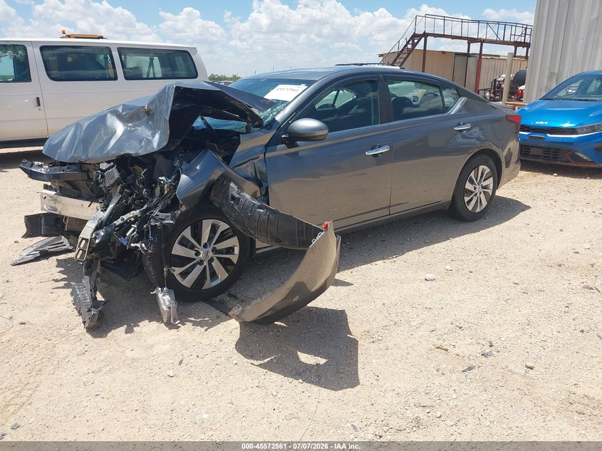 2019 Nissan Altima VIN 1N4BL4BV0KC169717 IAAI salvage auction — FRONT END, Salvage (Texas), sold $725 on 2026-09-10 (photo 2)