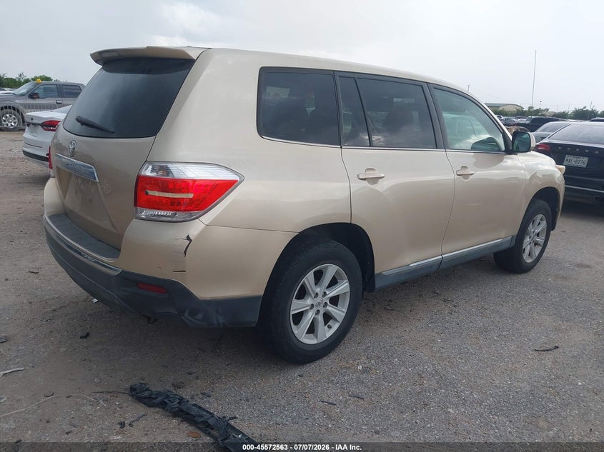 2012 Toyota Highlander VIN 5TDZK3EH3CS064696 IAAI salvage auction — NORMAL WEAR, Original (Texas), sold $1,625 on 2026-07-29 (photo 4)