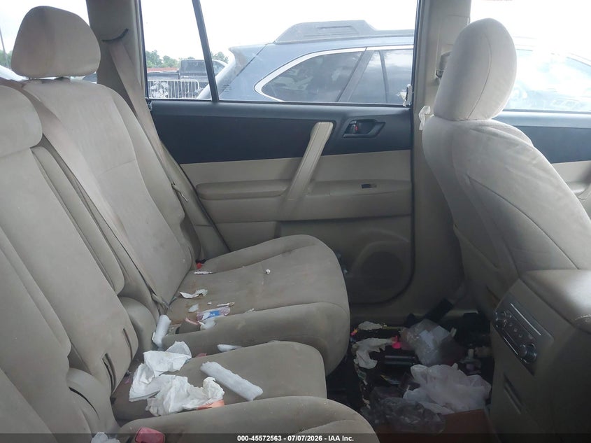 2012 Toyota Highlander VIN 5TDZK3EH3CS064696 IAAI salvage auction — NORMAL WEAR, Original (Texas), sold $1,625 on 2026-07-29 (photo 8)