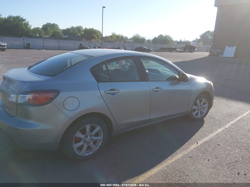 2011 Mazda 3 VIN JM1BL1VG0B1470305 IAAI salvage auction — ALL OVER, Salvage (Idaho), sold $400 on 2026-07-17 (photo 4)