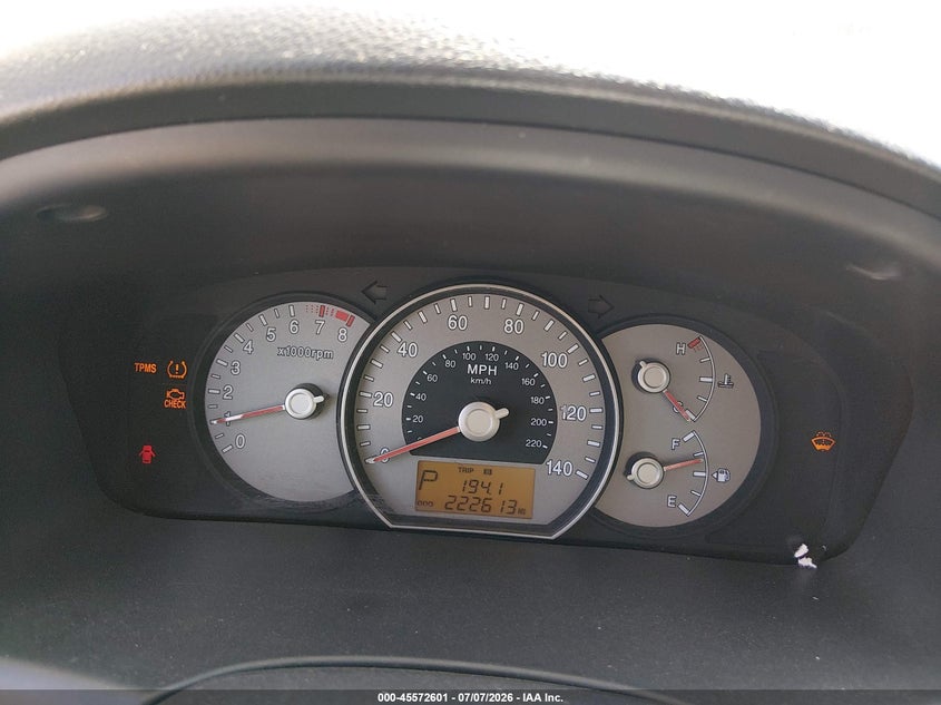 2007 Kia Rondo VIN KNAFG526377104565 IAAI salvage auction — NORMAL WEAR, Clear (Washington), sold $375 on 2026-07-22 (photo 7)