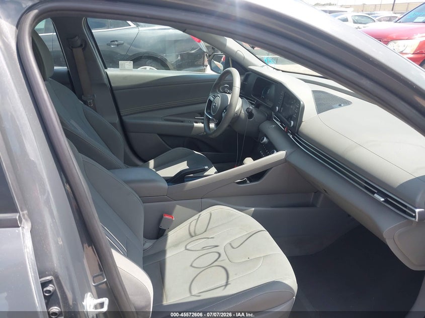 2025 Hyundai Elantra VIN KMHLM4DG8SU965180 IAAI salvage auction — RIGHT FRONT, Original (Texas), sold $6,125 on 2026-07-29 (photo 5)