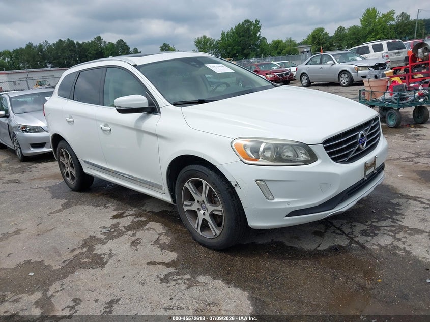 2014 Volvo Xc60 VIN YV4902DZ0E2533342 IAAI salvage auction — REAR END, Clear (Virginia), sold $2,200 on 2026-08-19 (photo 1)