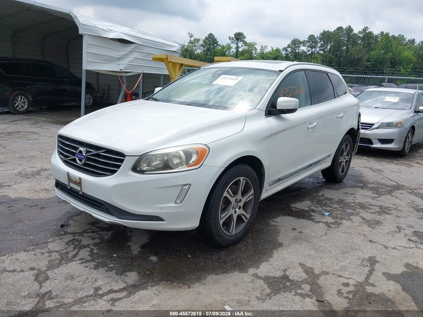 2014 Volvo Xc60 VIN YV4902DZ0E2533342 IAAI salvage auction — REAR END, Clear (Virginia), sold $2,200 on 2026-08-19 (photo 2)