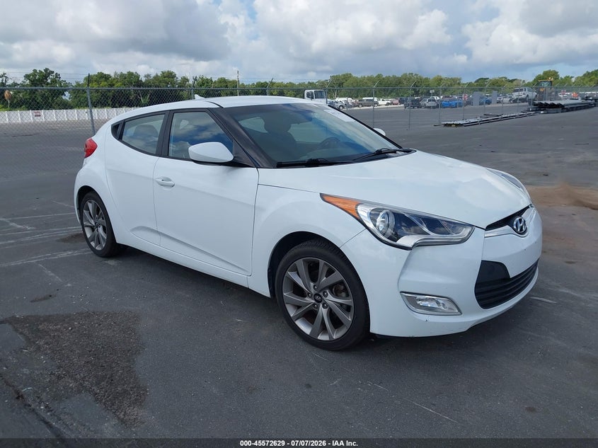 2017 Hyundai Veloster VIN KMHTC6AD6HU312753 IAAI salvage auction — NORMAL WEAR, Clear (Illinois), sold $2,100 on 2026-07-29 (photo 1)