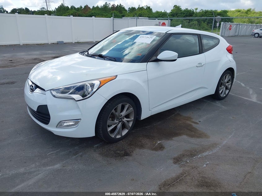 2017 Hyundai Veloster VIN KMHTC6AD6HU312753 IAAI salvage auction — NORMAL WEAR, Clear (Illinois), sold $2,100 on 2026-07-29 (photo 2)