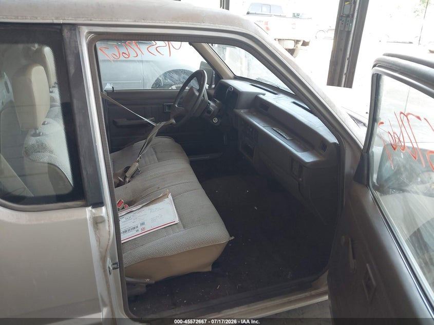 1994 Mitsubishi Mighty max / s VIN JA7LS23GXRP003257 IAAI salvage auction — NORMAL WEAR, Clear (Wyoming), sold $800 on 2026-07-29 (photo 5)