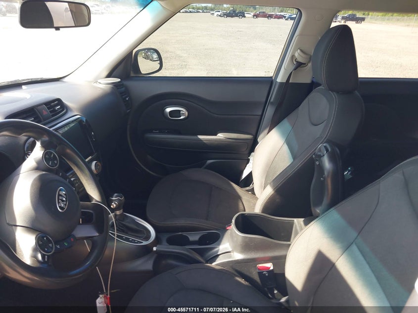 2016 Kia Soul VIN KNDJN2A23G7299292 IAAI salvage auction — NORMAL WEAR, Clear (Florida), sold $650 on 2026-07-28 (photo 5)