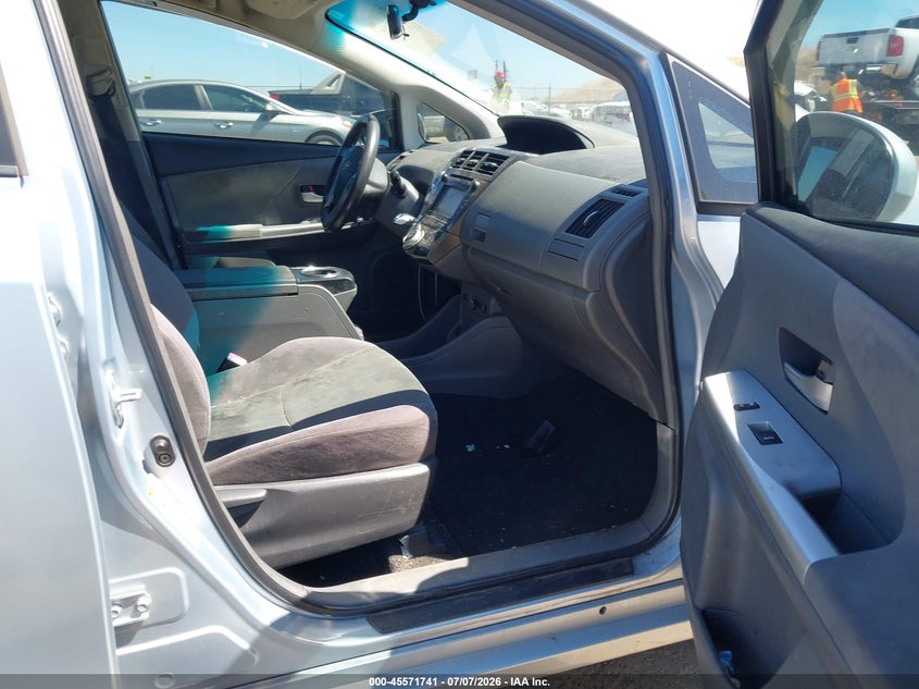 2013 Toyota Prius v VIN JTDZN3EU7D3215921 IAAI salvage auction — NORMAL WEAR, Clear - Dealer Only (California), sold $1,600 on 2026-07-29 (photo 5)