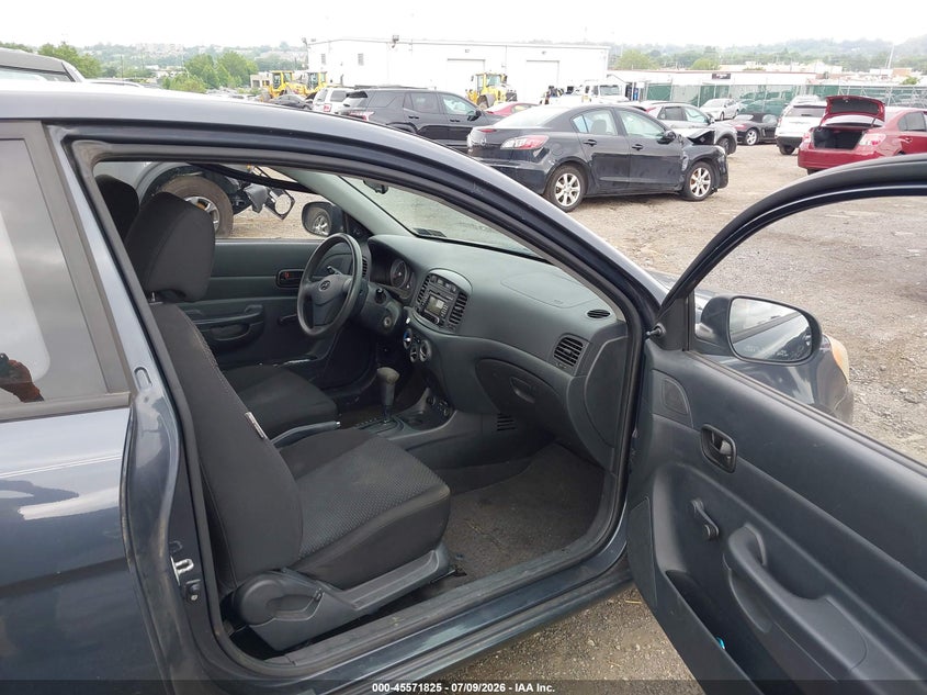 2011 Hyundai Accent VIN KMHCM3AC7BU191502 IAAI salvage auction — NORMAL WEAR, Clear (Pennsylvania), sold $325 on 2026-07-17 (photo 5)