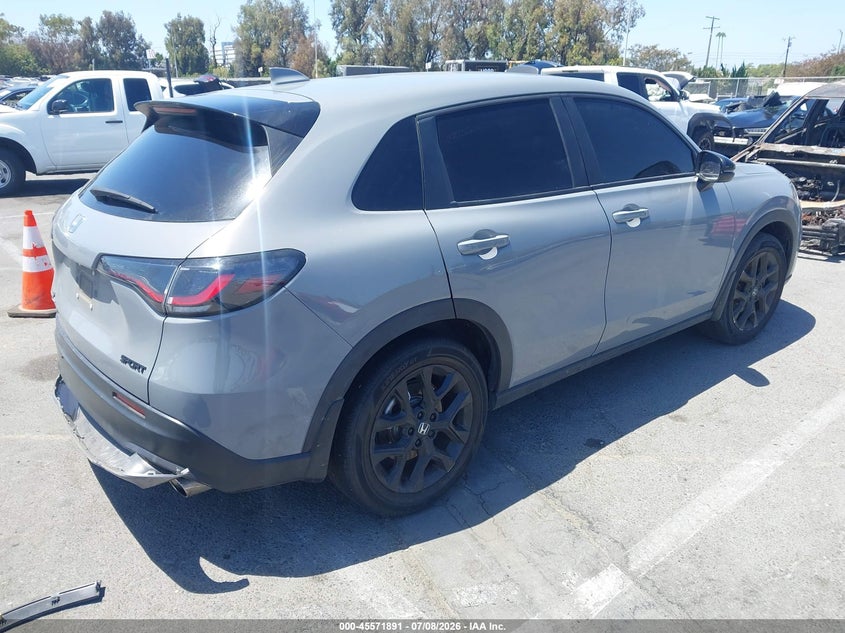 2024 Honda Hr-v VIN 3CZRZ1H57RM733704 IAAI salvage auction — FRONT & REAR, Wait Title, sold $9,300 on 2026-08-20 (photo 4)