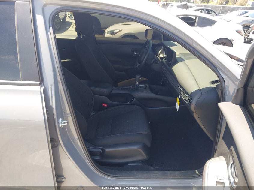 2024 Honda Hr-v VIN 3CZRZ1H57RM733704 IAAI salvage auction — FRONT & REAR, Wait Title, sold $9,300 on 2026-08-20 (photo 5)