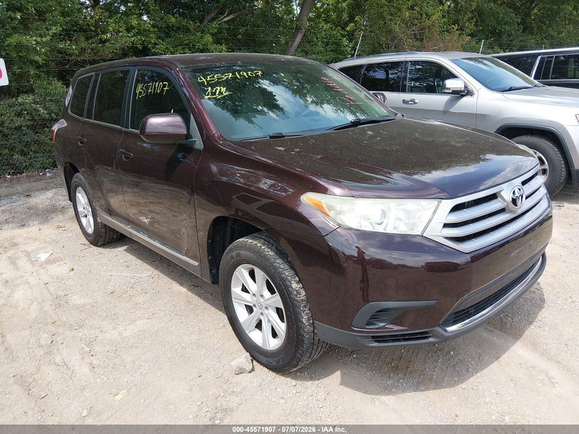 2013 Toyota Highlander VIN 5TDZA3EH2DS041897 IAAI salvage auction — NORMAL WEAR, Clear (Indiana), sold $3,200 on 2026-07-29 (photo 1)