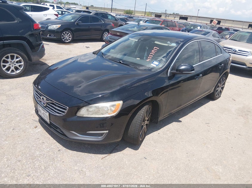 2017 Volvo VIN LYV402HK1HB151964 IAAI salvage auction — NORMAL WEAR, Original (Texas), sold $700 on 2026-07-22 (photo 2)