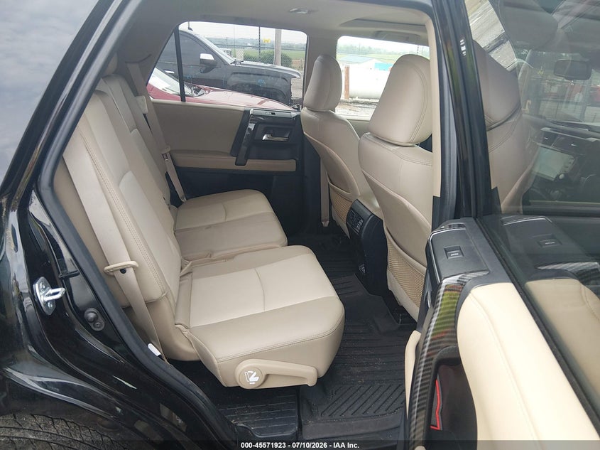 2022 Toyota 4runner VIN JTEFU5JR2N5268336 IAAI salvage auction — RIGHT FRONT, Salvage (Pennsylvania), sold $10,700 on 2026-07-29 (photo 8)